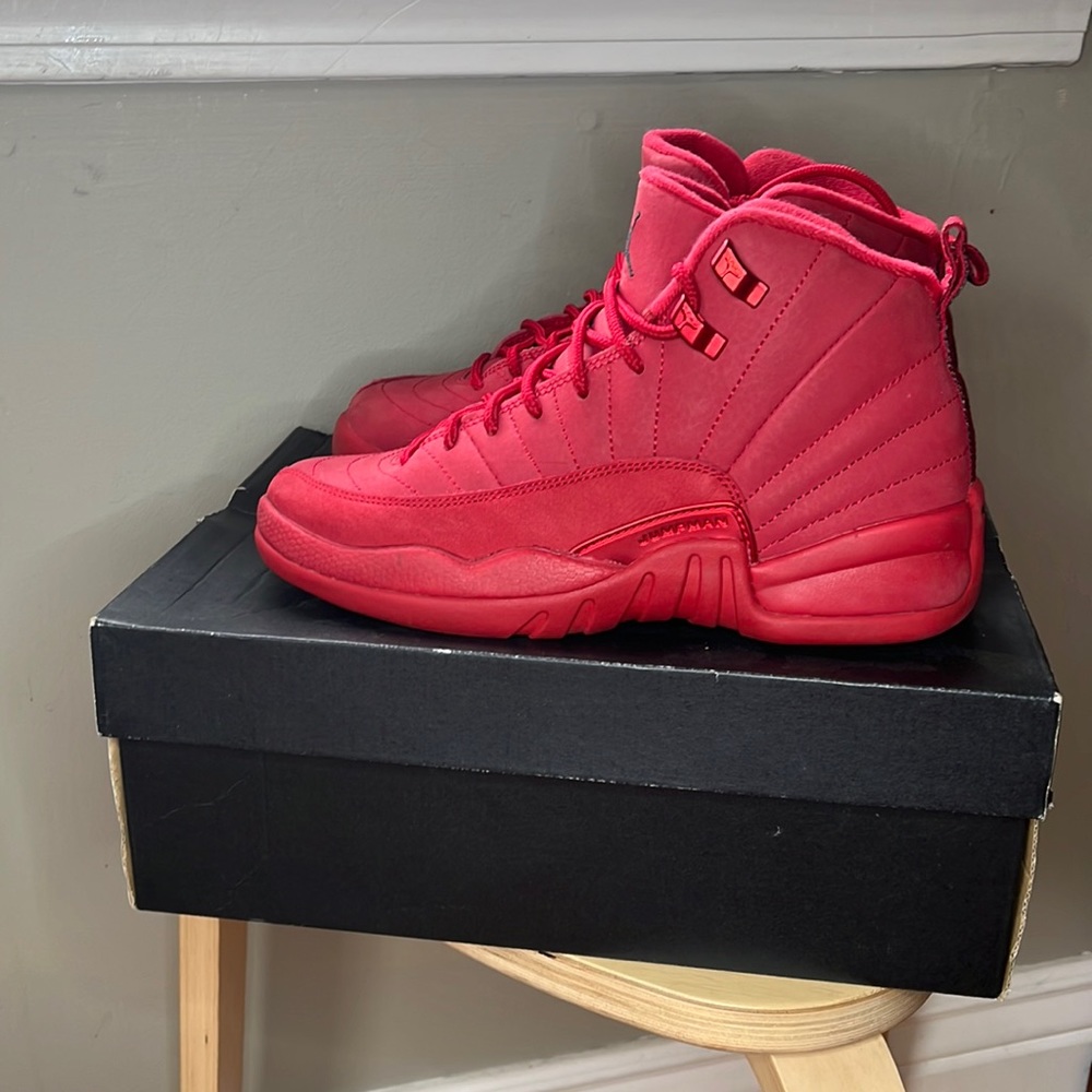 Nike air Retro Gym Red GS Size 5.5 Like Now